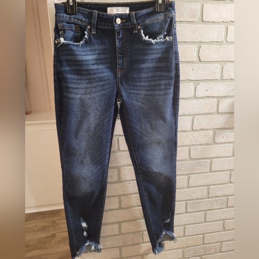"KanCan" women's skinny jeans, Size: 7, frayed detail, dark blue wash